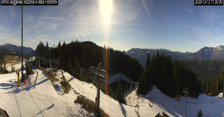Webcam Lavarone Skigegiet - Laghetto Sessellift 