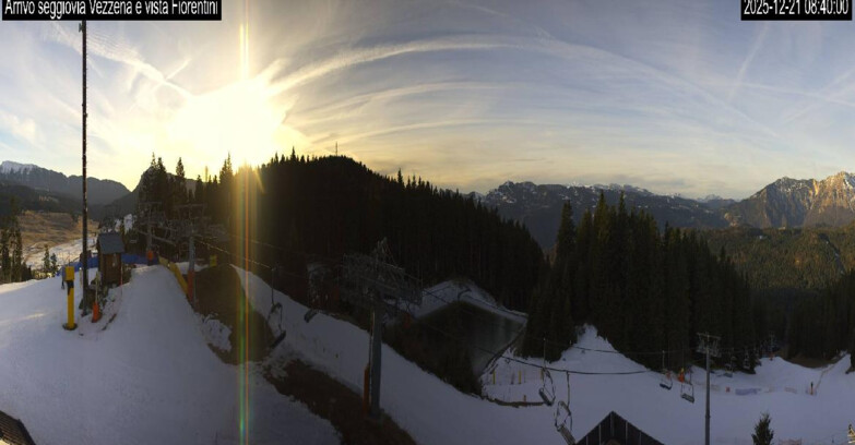 Webcam Lavarone Skigegiet - Laghetto Sessellift 