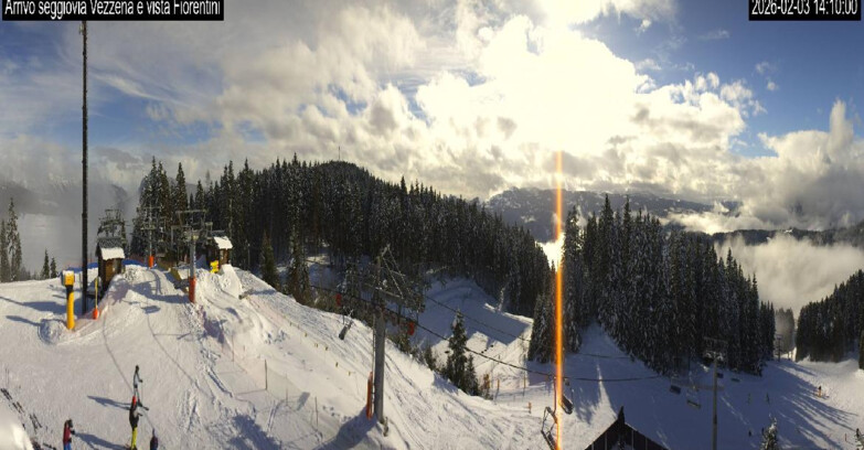 Webcam Лавароне  - Chair lift Laghetto 