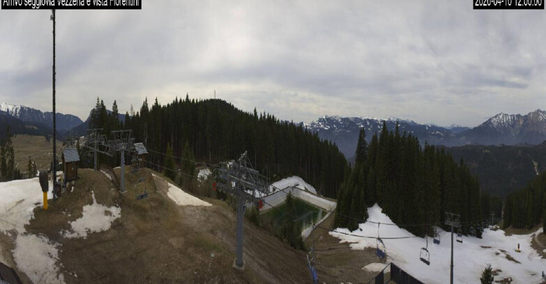 Webcam Lavarone Skigegiet - Laghetto Sessellift 