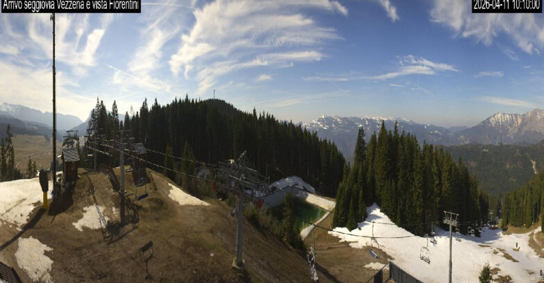 Webcam Lavarone - Chair lift Laghetto 