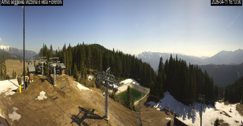 Webcam Ski area Lavarone - Arrivo seggiovia Laghetto