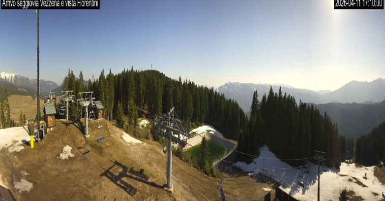Webcam Ski area Lavarone - Arrivo seggiovia Laghetto