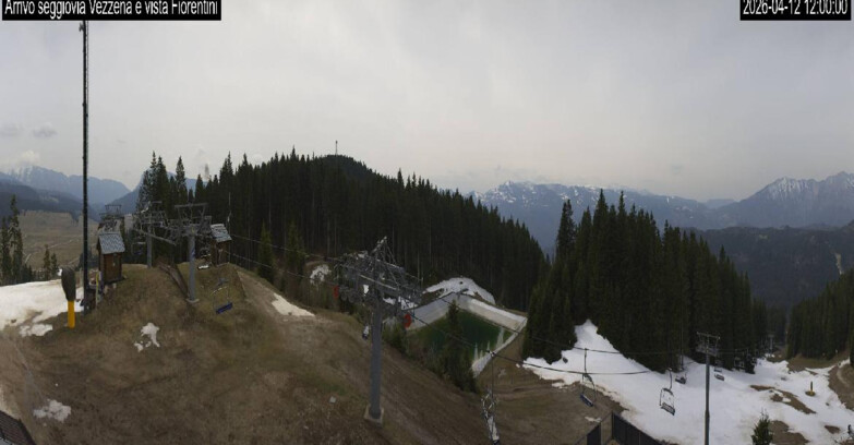 Webcam Ski Area Lavarone  - Chair lift Laghetto 