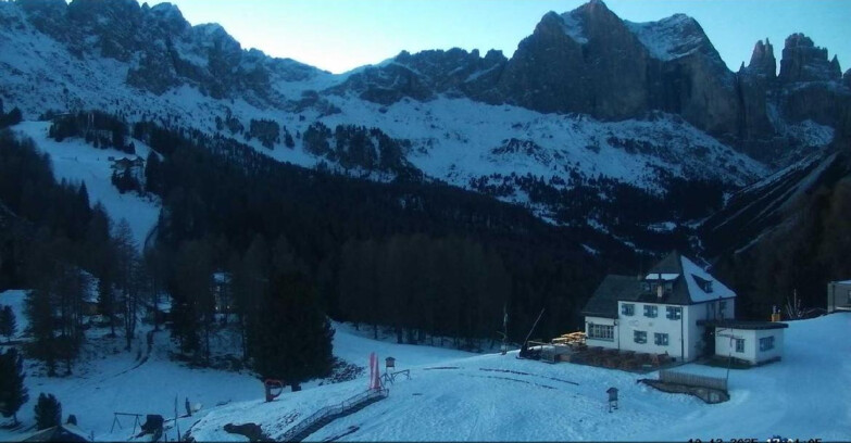 Webcam Vigo di Fassa-Pera-Ciampedìe - Vigo - Roda de Vael