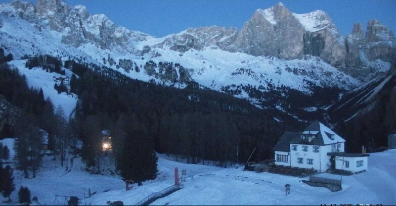 Webcam Vigo di Fassa-Pera-Ciampedìe - Vigo - Roda de Vael