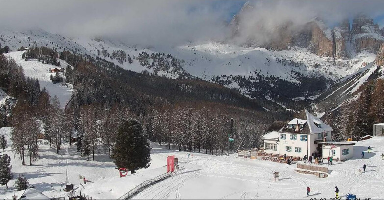 Webcam Vigo di Fassa-Pera-Ciampedìe - Vigo - Roda de Vael