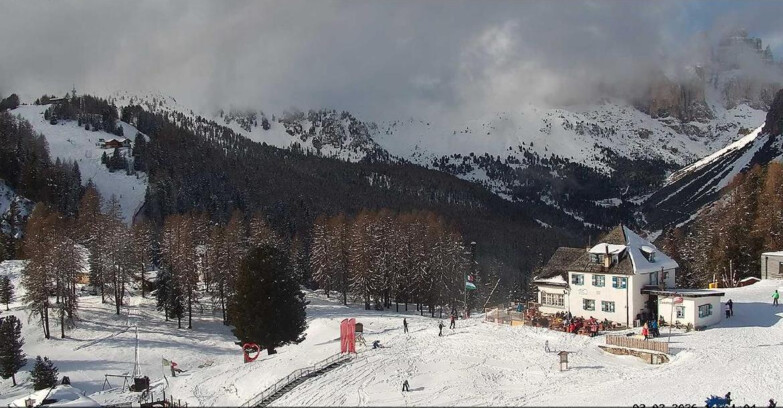 Webcam Vigo di Fassa-Pera-Ciampedìe - Vigo - Roda de Vael