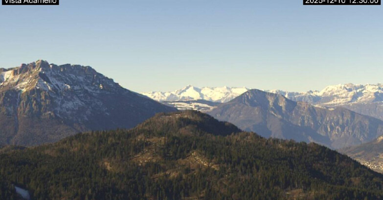 Webcam Lavarone - View on Ghiacciaio Adamello