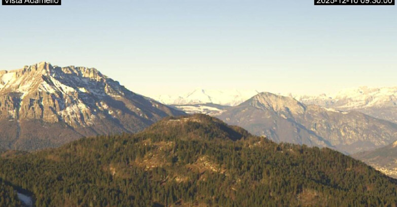 Webcam Lavarone - View on Ghiacciaio Adamello