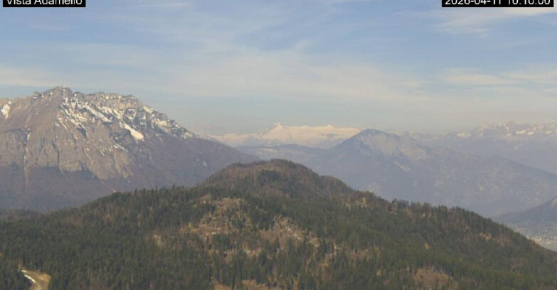 Webcam Лавароне  - View on Ghiacciaio Adamello