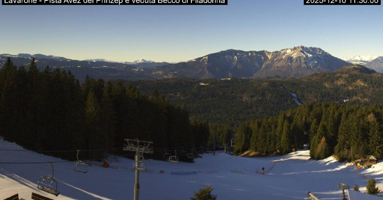 Webcam Ski area Lavarone - Pista Avez- seggiovia Lagh.
