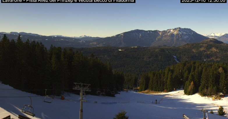 Webcam Ski area Lavarone - Pista Avez- seggiovia Lagh.