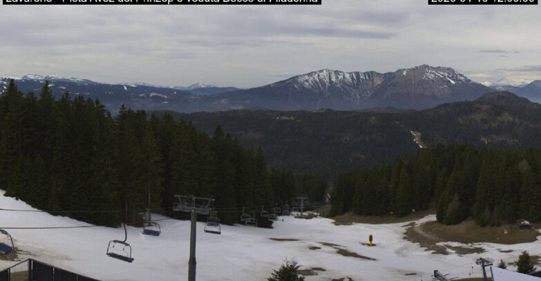 Webcam Lavarone Skigegiet - Pista Avez- seggiovia Lagh.