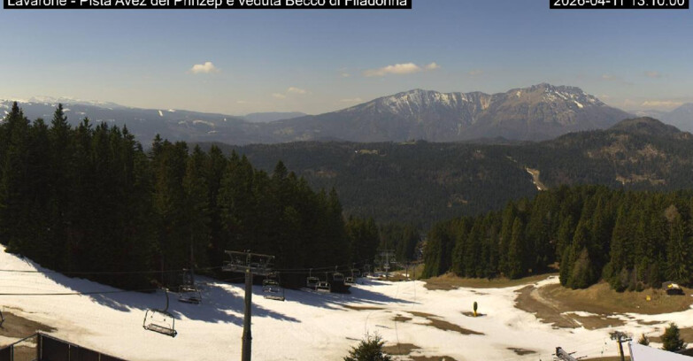 Webcam Лавароне  - Pista Avez- seggiovia Lagh.
