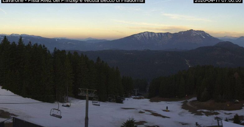 Webcam Лавароне  - Pista Avez- seggiovia Lagh.