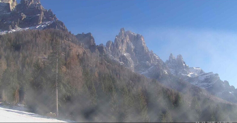 Webcam Сан-Мартино-ди-Кастроцца - Пассо-Ролле - Le Pale di San Martino