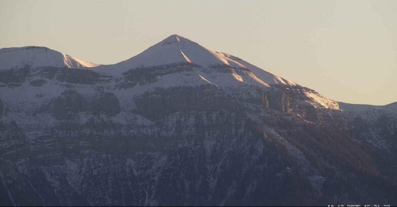 Webcam Сан-Мартино-ди-Кастроцца - Пассо-Ролле - Monte Pavione