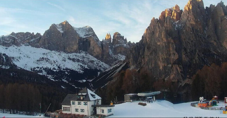 Webcam Vigo di Fassa-Pera-Ciampedìe - Vigo di Fassa - Torri del Vajolet
