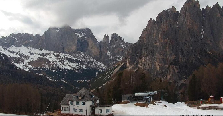 Webcam Vigo di Fassa-Pera-Ciampedìe - Vigo - Torri del Vajolet