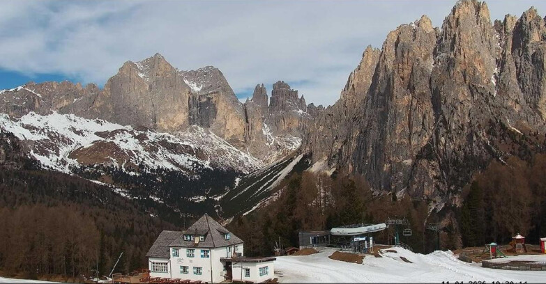 Webcam Виго-ди-Фасса-Пера-Чампедие  - Vigo - Torri del Vajolet