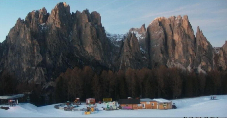 Webcam Виго-ди-Фасса-Пера-Чампедие  - Vigo - dirupi di Larsech