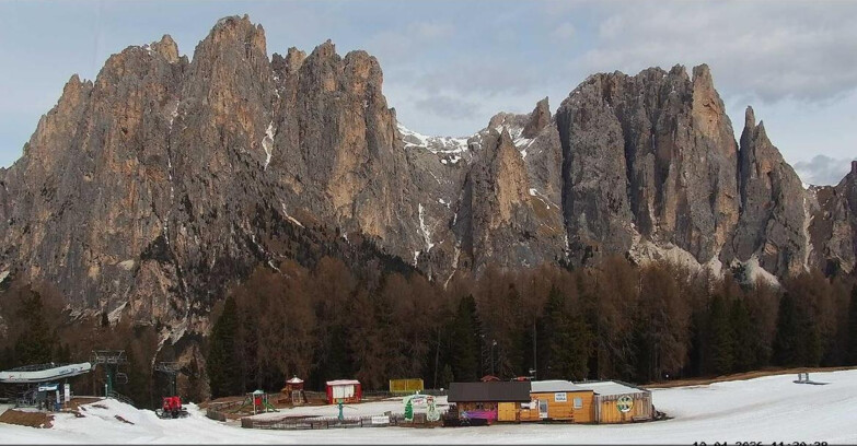 Webcam Виго-ди-Фасса-Пера-Чампедие  - Vigo - dirupi di Larsech