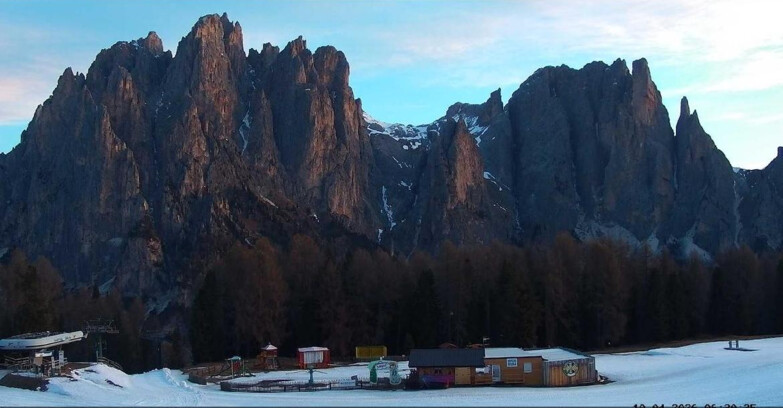 Webcam Виго-ди-Фасса-Пера-Чампедие  - Vigo - dirupi di Larsech