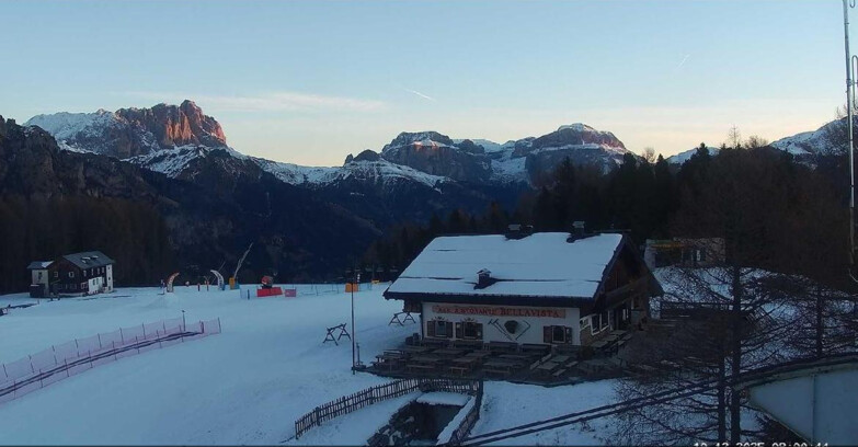 Webcam Vigo di Fassa-Pera-Ciampedìe - Vigo - Sassolungo und Pordoi