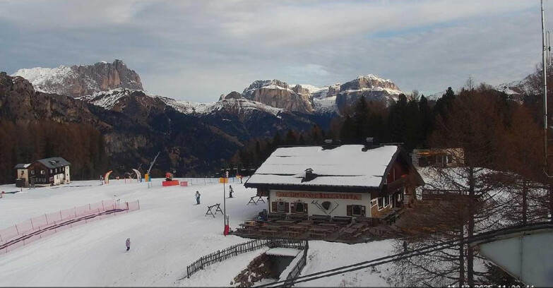 Webcam Виго-ди-Фасса-Пера-Чампедие  - Vigo - verso Sassolungo e Pordoi