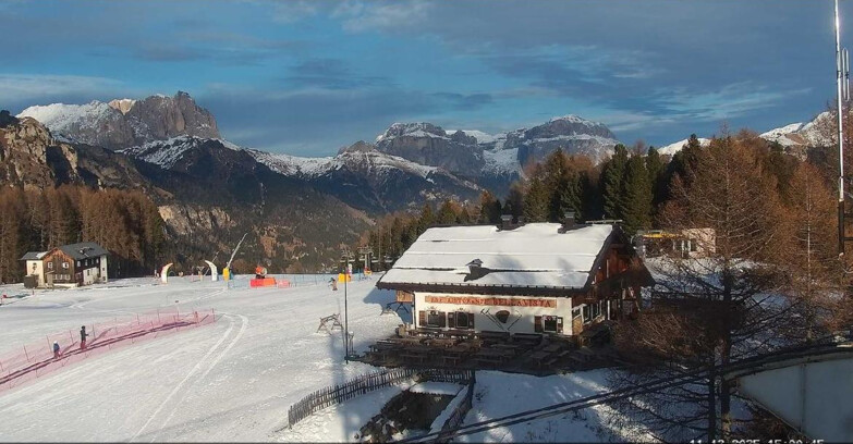 Webcam Виго-ди-Фасса-Пера-Чампедие  - Vigo - verso Sassolungo e Pordoi