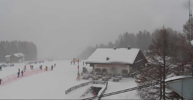 Webcam Vigo di Fassa-Pera-Ciampedìe - Vigo - verso Sassolungo e Pordoi