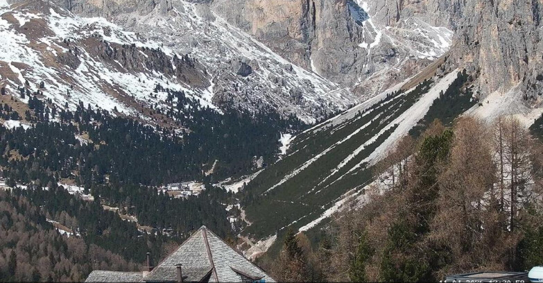 Webcam Vigo di Fassa-Pera-Ciampedìe - Vigo - Conca del Gardeccia