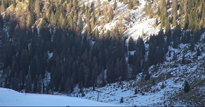 Webcam San Martino di Castrozza - Passo Rolle - Tognola - Pista Scandola