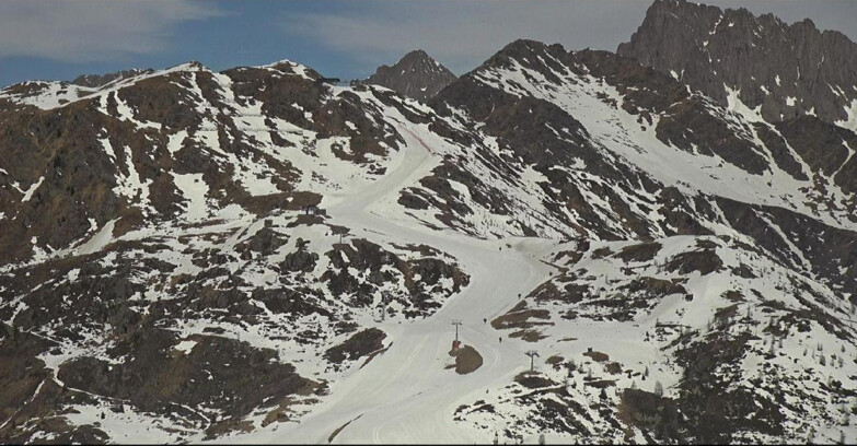 Webcam Сан-Мартино-ди-Кастроцца - Пассо-Ролле - Cima Tognola