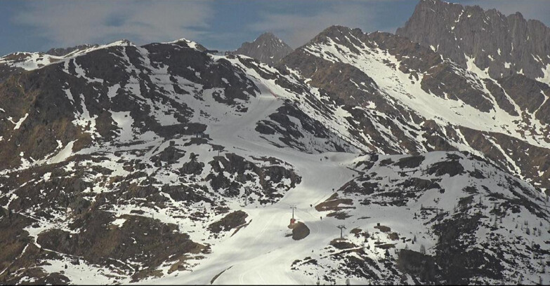 Webcam Сан-Мартино-ди-Кастроцца - Пассо-Ролле - Cima Tognola