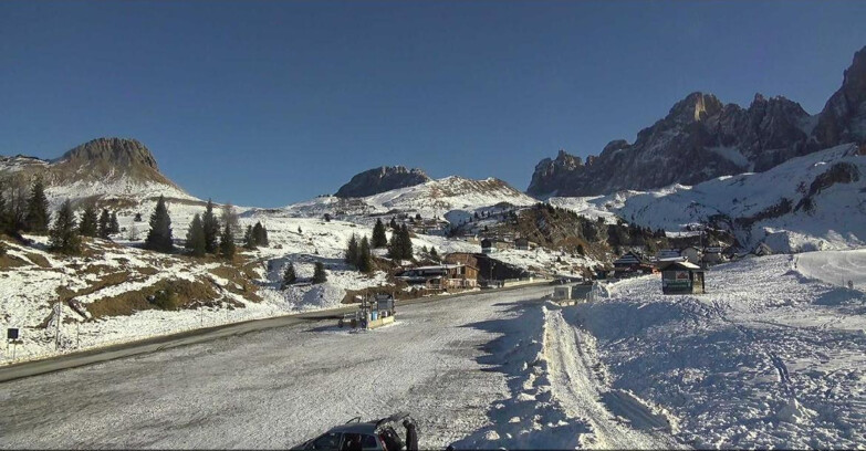Webcam San Martino di Castrozza - Passo Rolle - Passo Rolle - Castellazzo