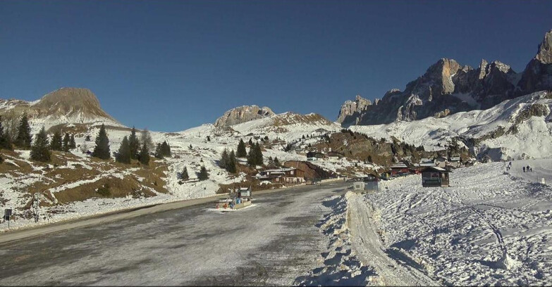 Webcam San Martino di Castrozza - Passo Rolle - Passo Rolle - Castellazzo