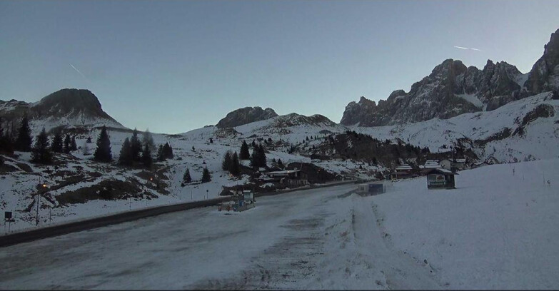 Webcam San Martino di Castrozza - Passo Rolle - Passo Rolle - Castellazzo