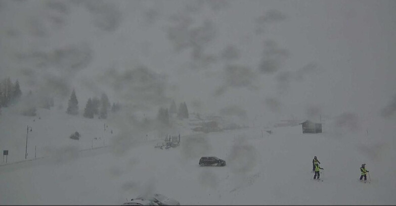 Webcam San Martino di Castrozza - Passo Rolle  - Passo Rolle - Castellazzo