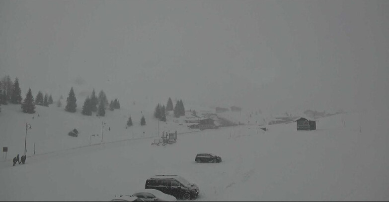 Webcam San Martino di Castrozza - Passo Rolle  - Passo Rolle - Castellazzo