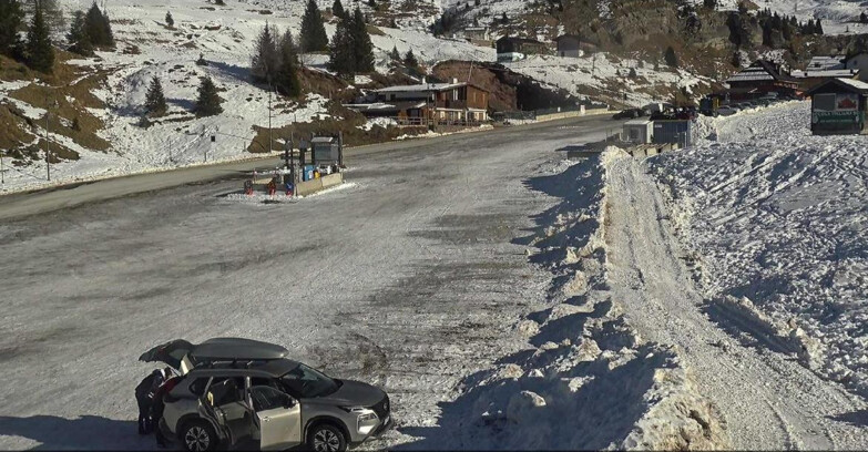 Webcam Сан-Мартино-ди-Кастроцца - Пассо-Ролле - Passo Rolle