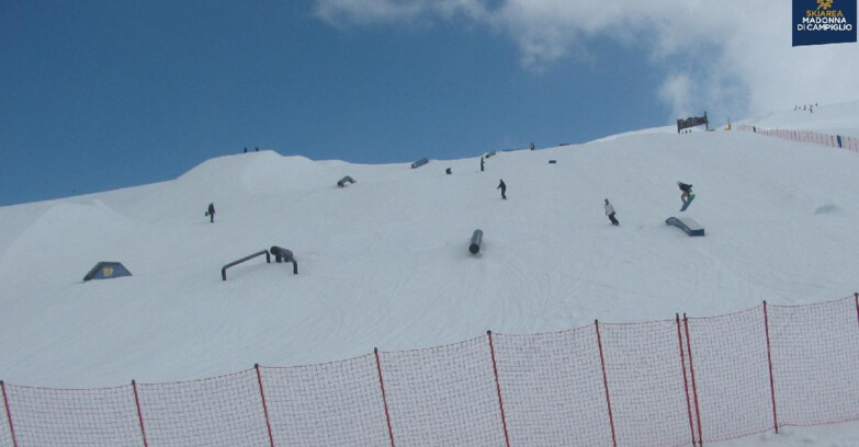 Webcam Madonna di Campiglio (Skiarea Campiglio Dolomiti di Brenta - Val di Sole Val Rendena) - Brenta Dolomites