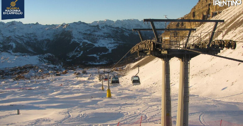 Webcam Madonna di Campiglio - From Grostè 