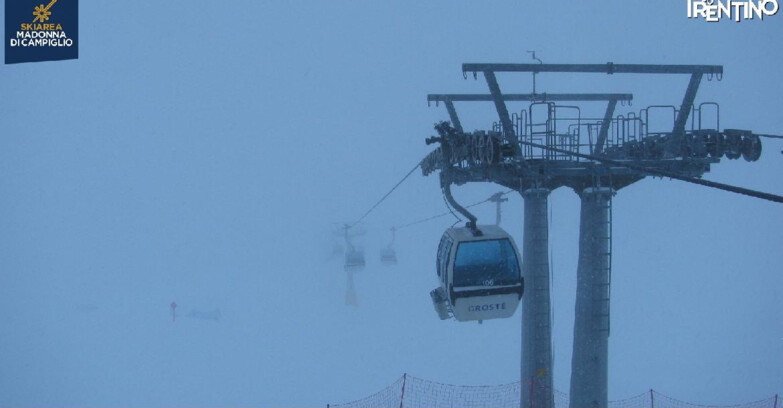 Webcam Madonna di Campiglio - From Grostè 