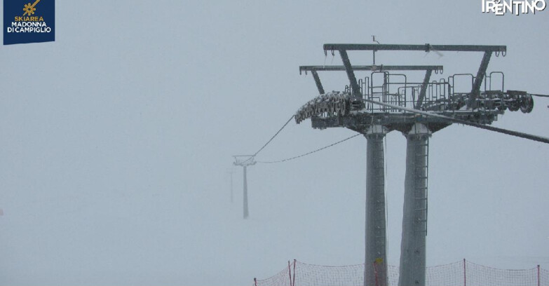 Webcam Madonna di Campiglio (Skiarea Campiglio Dolomiti di Brenta - Val di Sole Val Rendena) - From Grostè 