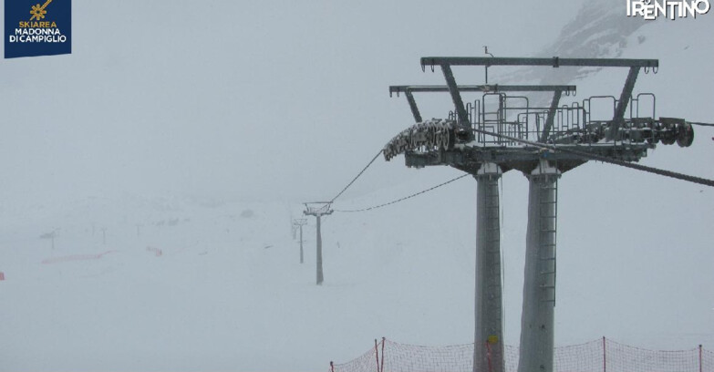 Webcam Madonna di Campiglio (Skiarea Campiglio Dolomiti di Brenta - Val di Sole Val Rendena) - From Grostè 