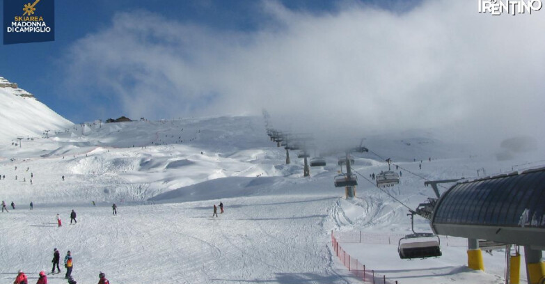 Webcam Madonna di Campiglio (Skiarea Campiglio Dolomiti di Brenta - Val di Sole Val Rendena) - Grostè 2500