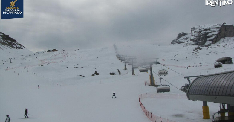 Webcam Madonna di Campiglio (Skiarea Campiglio Dolomiti di Brenta - Val di Sole Val Rendena) - Grostè 2500