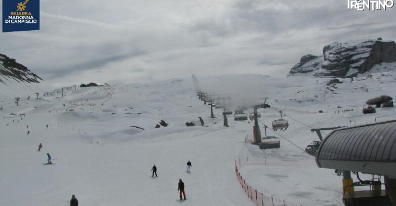 Webcam Madonna di Campiglio (Skiarea Campiglio Dolomiti di Brenta - Val di Sole Val Rendena) - Grostè 2500